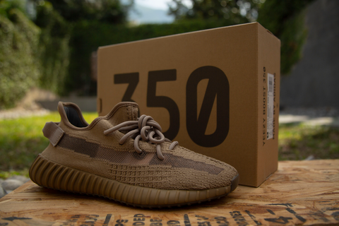 Yeezy 350V2  - Earth