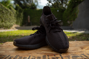 Yeezy 350V2 - Cinder