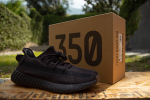 Yeezy 350V2 - Cinder